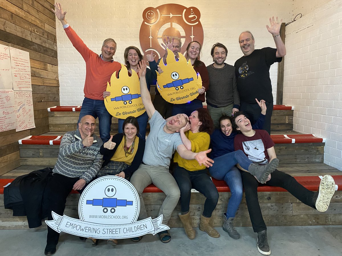 Deze week hielden de vrijwilligers van de #duwmee actie hun evaluatie vergadering om te kijken wat goed ging en wat we een volgende keer misschien beter kunnen.  

Als het van ons afhangt zeggen we tot ziens tot eind dit jaar voor een #duwmee 2020! Tot ziens en bedankt!