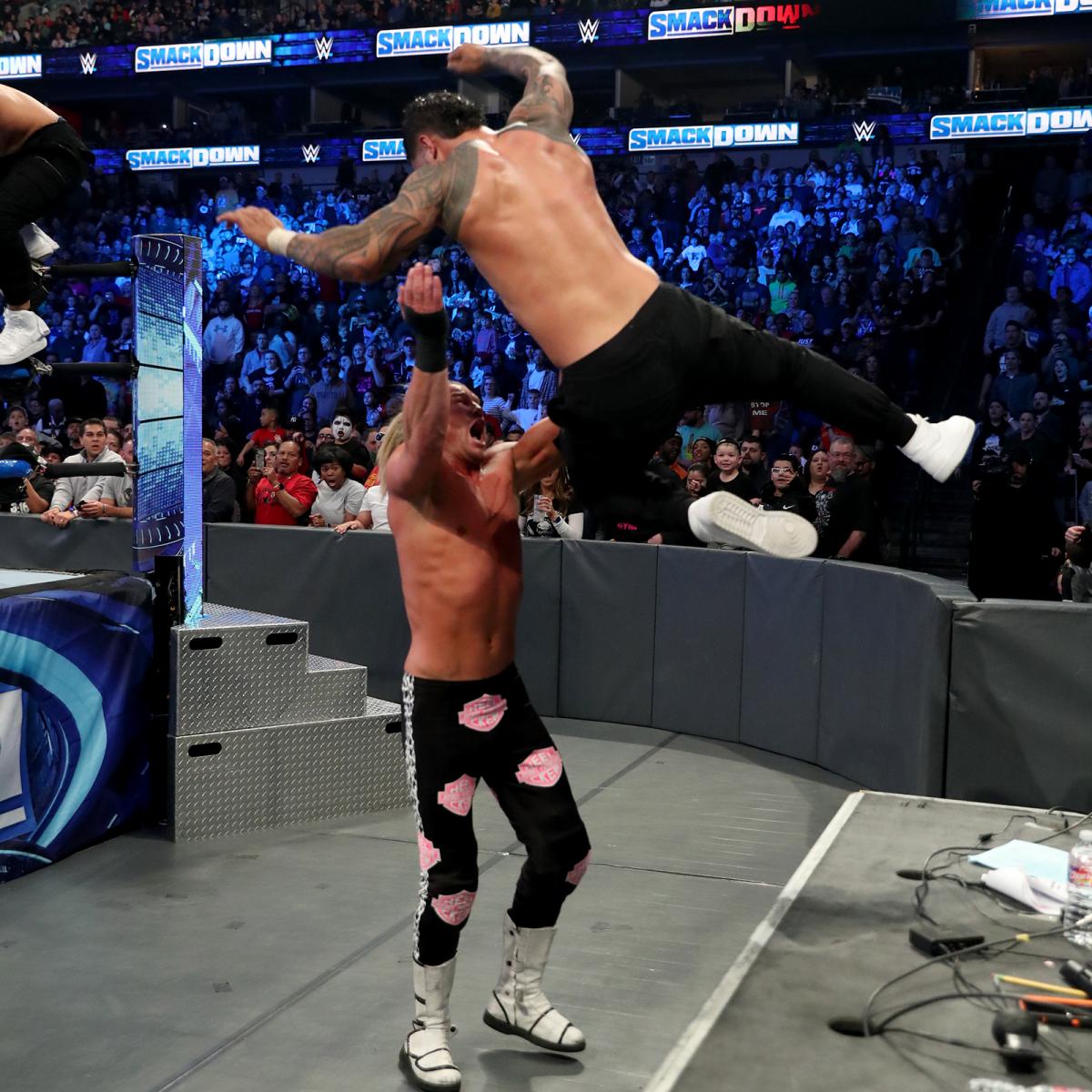 WWEUsos_Fan's tweet photo. #SmackDown Photos @WWEUsos https://t.co/Fdt0DcnpWb