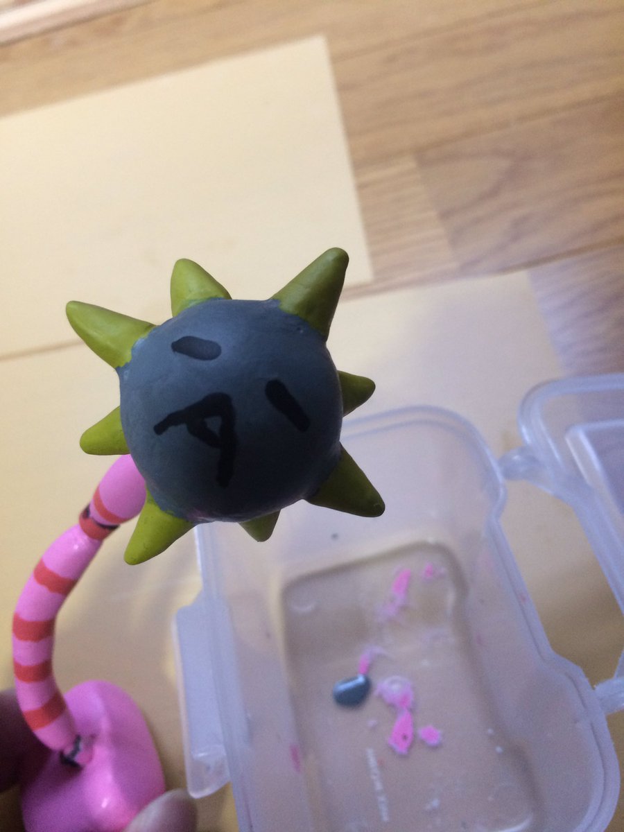 SSKAKING's tweet photo. ついに仏滅アクションフィギュア完成しました
それなりに動きます
台座部分が小さいので自立しないのが難点ですが
これは後でなんとかしよう
#irodori工作班 https://t.co/hh6nq5cg5o