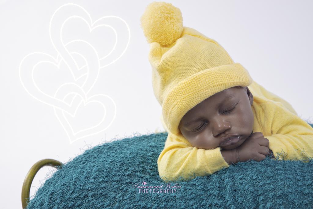 TummiesnBabies's tweet photo. We wish you all a restful weekend from Baby Ethan.
@the_missusc4 @mrc4official 
 #newborn #babyboy #newbornphotography #momlife #babysleep #babylove  #sleep #babymodel #newbornphotographer #photography #tummiesandbabiesphotography #lagosnewbornphotographer #tummiesandbabies https://t.co/LGg9YeBlWC