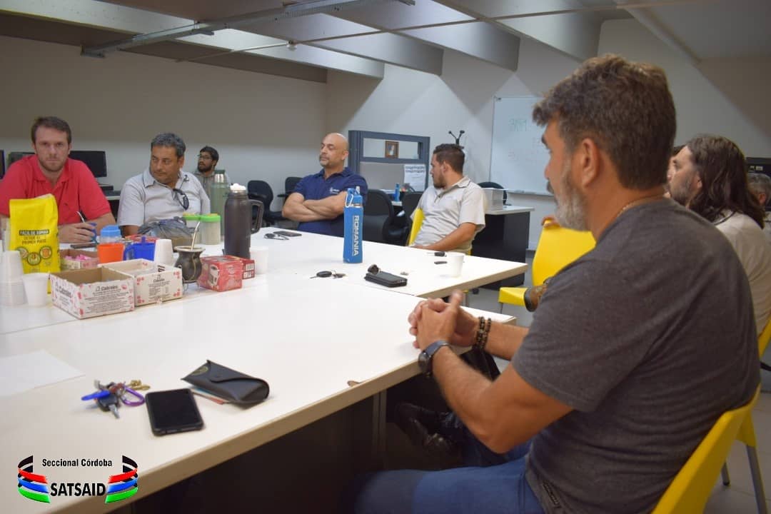 SATSAIDcordoba's tweet photo. 》#AsambleaInformativa《
junto a los compañeros de la empresa @telecomarg #BaseOeste 
➡️Por tareas mixtas convergentes
#AcciónSindical 
#siemprejuntoanuestroscompañeros 👉#SecretariaGremial 
#ProSecretariaGremial 
#satsaidcbateinforma📲💻 https://t.co/4qW53T5v0C