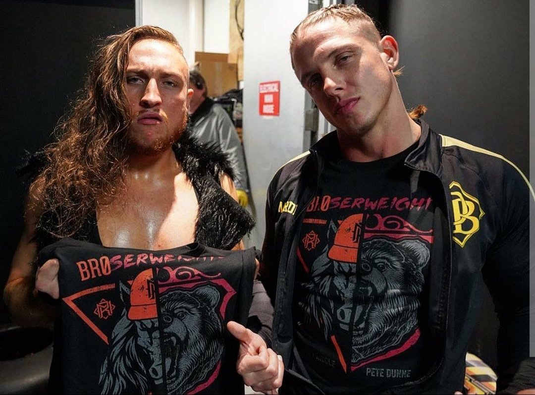 psych0keller's tweet photo. Why is this shirt not available in Canada. Heartbroken. This is literally the most perfect shirt. And I neeeed one 😭
#BROserweights #Bro #BruiserWeight #WWE #WWENXT #WWEShop #FixThis 
@PeteDunneYxB @SuperKingofBros @WWE @WWEShop https://t.co/SRPGHdAYs2
