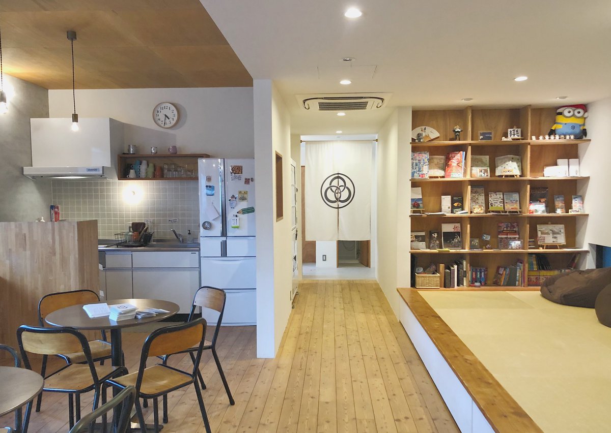 Mitsuwaya's tweet photo. 大阪は空堀商店街近くに位置するホステルみつわ屋。なんばや心斎橋まで徒歩で、梅田へ電車一本で行けます😌✨観光で、コンサートで、卒業旅行で、出張で来阪する方お待ちしております🥰安い値段で、人と出会い、繋がり、一生の友達を世界中に作れる、そんな場所を提供するみつわ屋。是非来てください🇯🇵 https://t.co/Xu2DU8nXN2