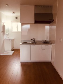 008landlord's tweet photo. 入居者募集中。
関西看護医療大学から徒歩5分。キンキスーパーまで徒歩2分。Twitterでの問い合わせは少し抵抗があるでしょうが保護者の方からでも問い合わせして頂ければと思います。残り2件です。
家賃5万〜　別途水道代3000円電気代8000円(定額制)Wi-Fi無料
#関西看護医療大学#志筑賃貸#淡路賃貸 https://t.co/8lTwdhhjtb