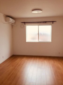 008landlord's tweet photo. 入居者募集中。
関西看護医療大学から徒歩5分。キンキスーパーまで徒歩2分。Twitterでの問い合わせは少し抵抗があるでしょうが保護者の方からでも問い合わせして頂ければと思います。残り2件です。
家賃5万〜　別途水道代3000円電気代8000円(定額制)Wi-Fi無料
#関西看護医療大学#志筑賃貸#淡路賃貸 https://t.co/8lTwdhhjtb