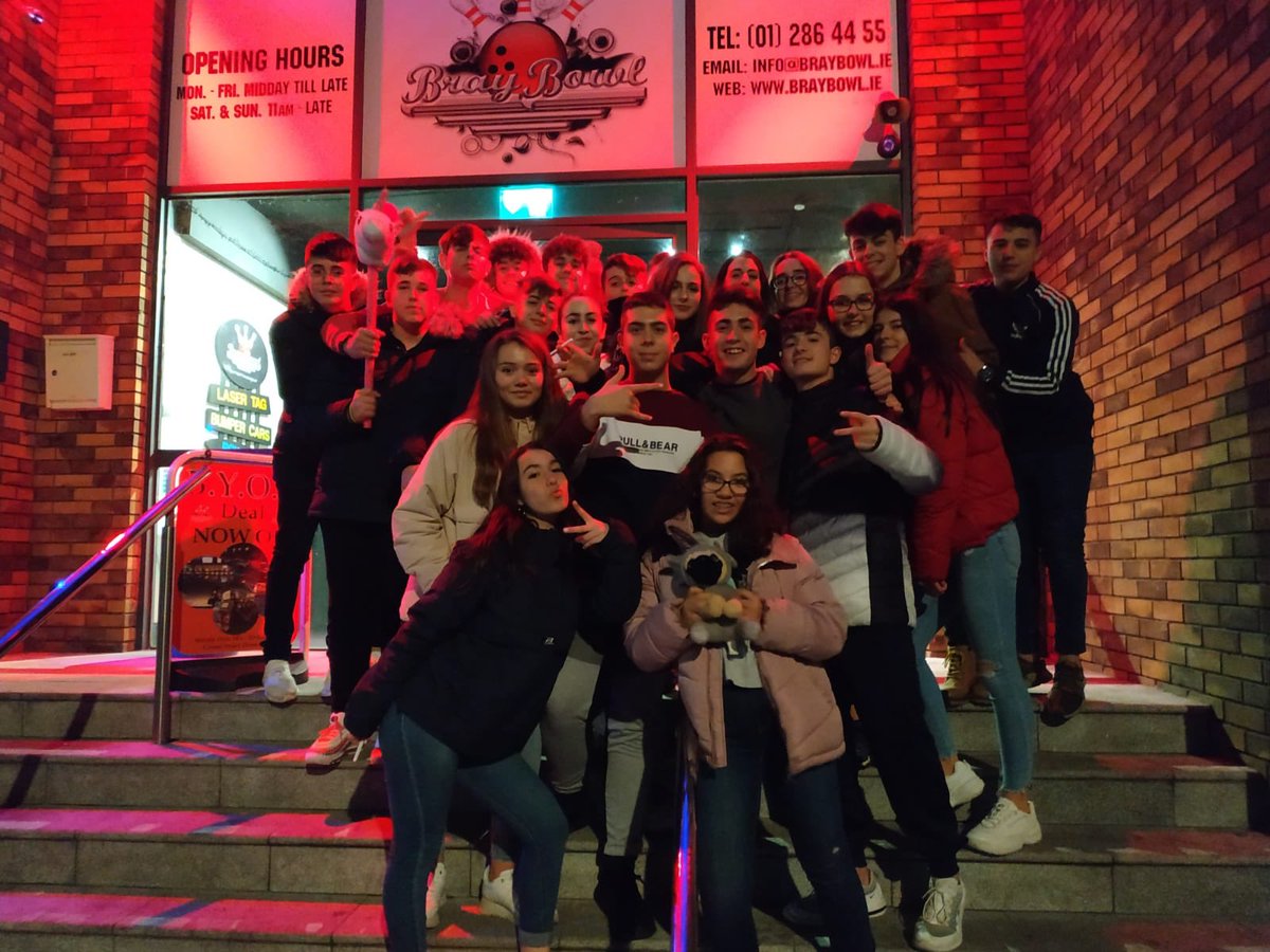 fecnsg's tweet photo. Satisfechos por el trabajo realizado durante esta semana, nos merecemos una tarde de compras por Dublรญn y una noche de laser zone๐๐พ๐ฎ๐ช
#exponemostrabajos
#estoseacaba
#dublinshopping
#laserzone #tuvidasinfiltros #intercambiocultural #inmersionlingรผistica #viajesquemarcan https://t.co/hund3zRveV