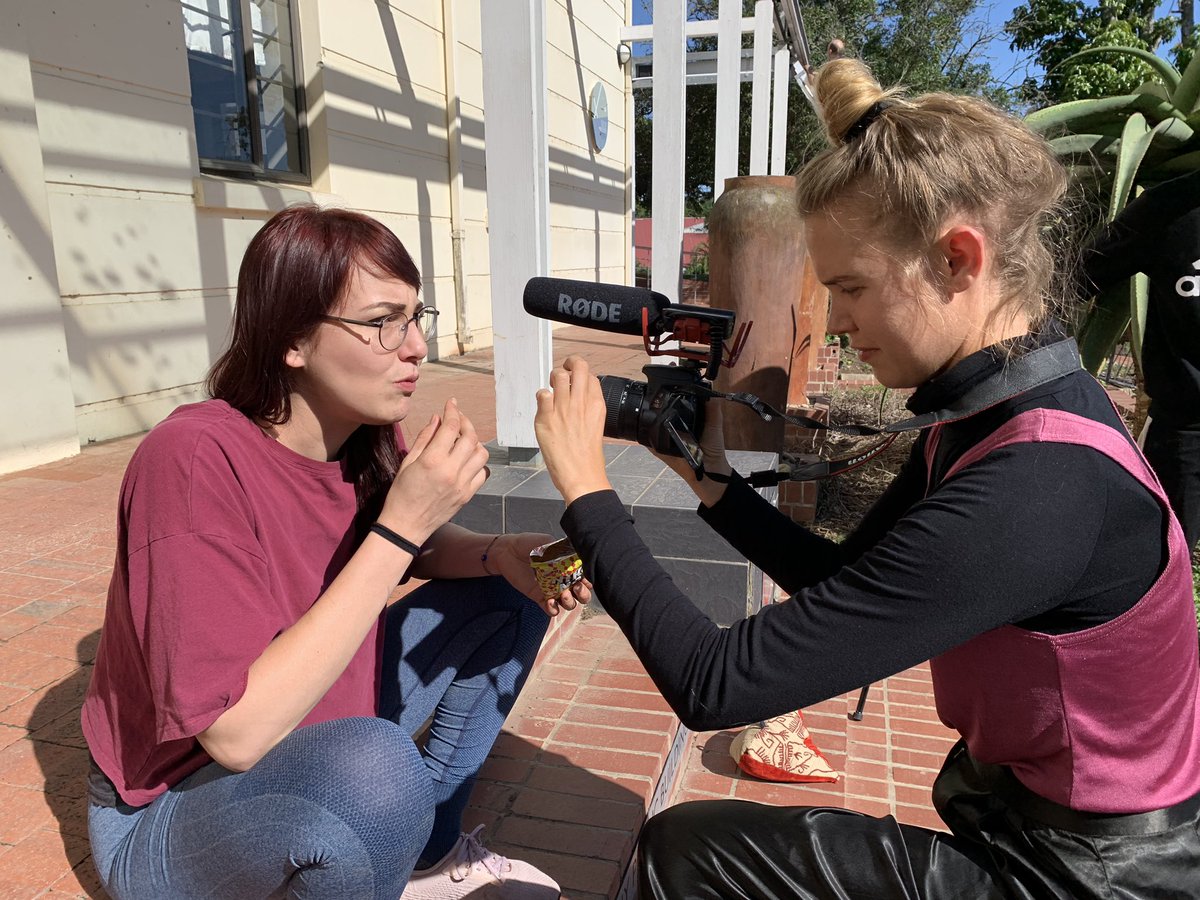 Rhodes_JMS's tweet photo. Inspiring #journalists since the 1970s... we are ready for next generation of #journalism and #mediastudies students. #Masambeni, all roads lead to @Rhodes_Uni #RuJournalism #RuJMS1 @QSompondo @AntheaGarman @RecruitmentRu @RMR897 @PressCouncil_SA @KrouxKut @oppidanpress https://t.co/lzv2c5OazY
