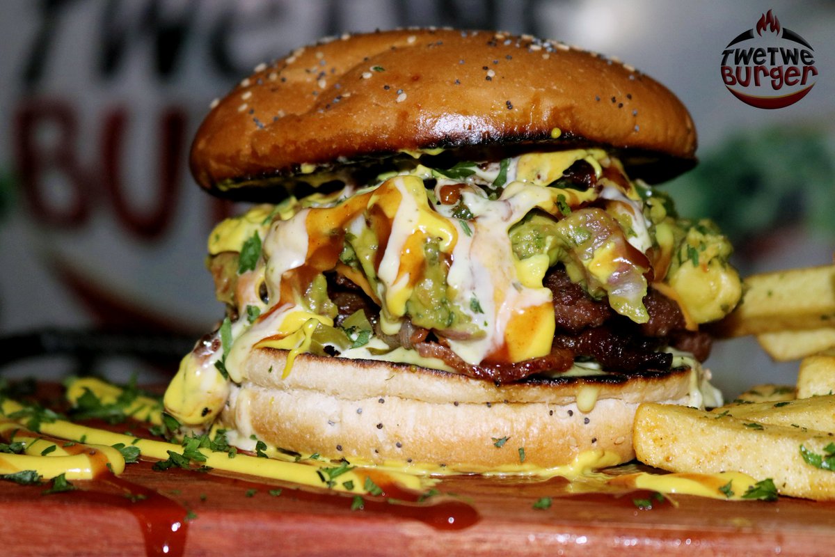 TwetweB's tweet photo. THE NEW TWETWE HANGOVER KILLER BURGER FULL OF GOODNESS INTENSE FLAVORS WE ALL ABOUT STREET FOOD AND THATS THE REASON WHY OUR BURGERS ARE ZAMBIA'S #1.

WHEN YOU THINK OF A BURGER THINK OF THE TWETWE BURGER THA LIP SMACKING BURGER FRESHLY PREPARED JUST FOR YOU !!! https://t.co/oWjwEaKYo5