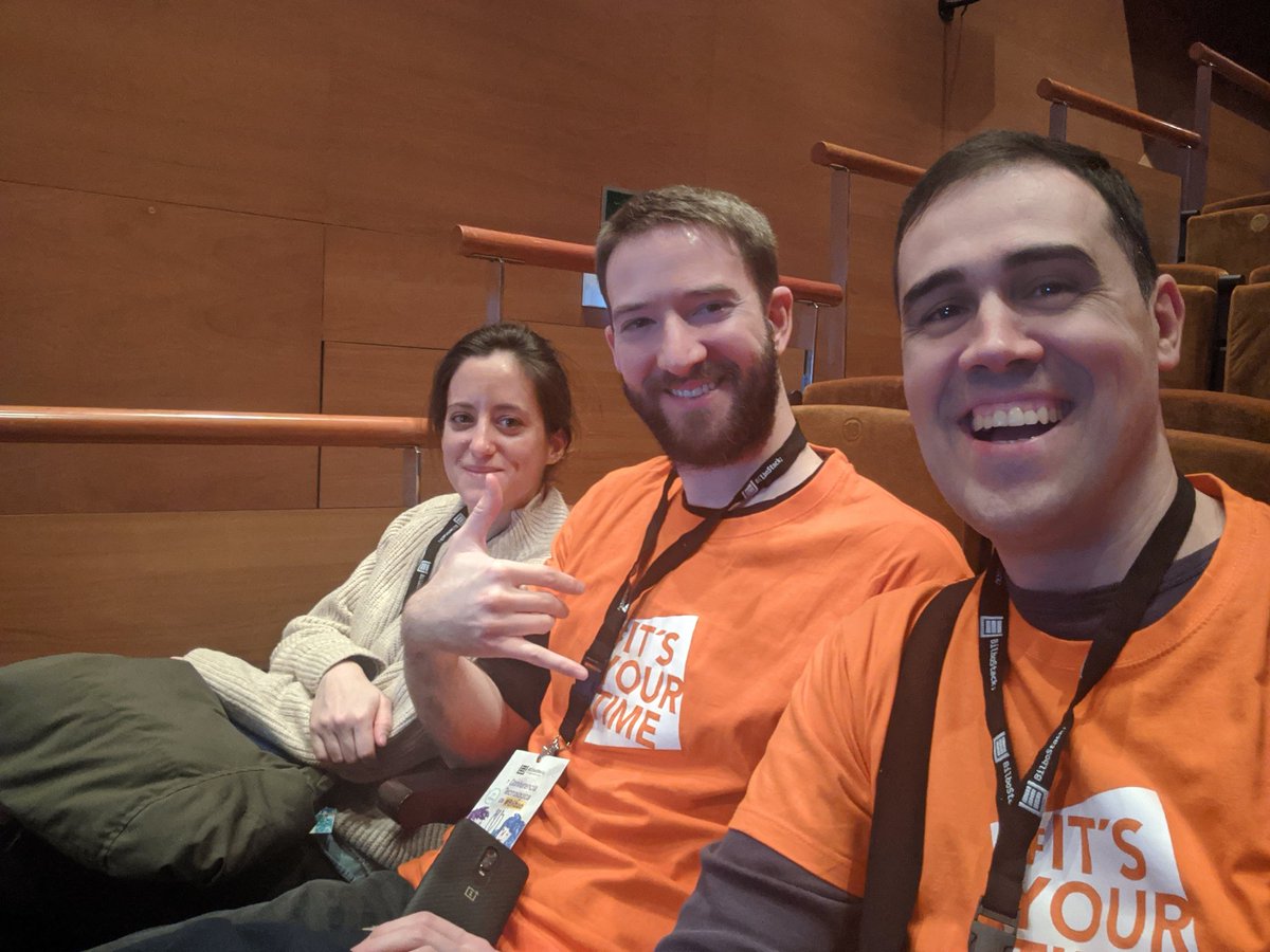 manufosela's tweet photo. En la primera charla de @nucliweb con @R3voul @nuskapi @kairos_ds https://t.co/CLtiaOhSos