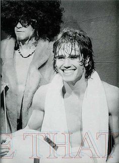 TakeThatFanBase's tweet photo. What was happening here @HowardDonald?? ๐คช #lookatus #throwback #NobodyElseTour #flashback #JasonOrange https://t.co/e7rNz3PRzD