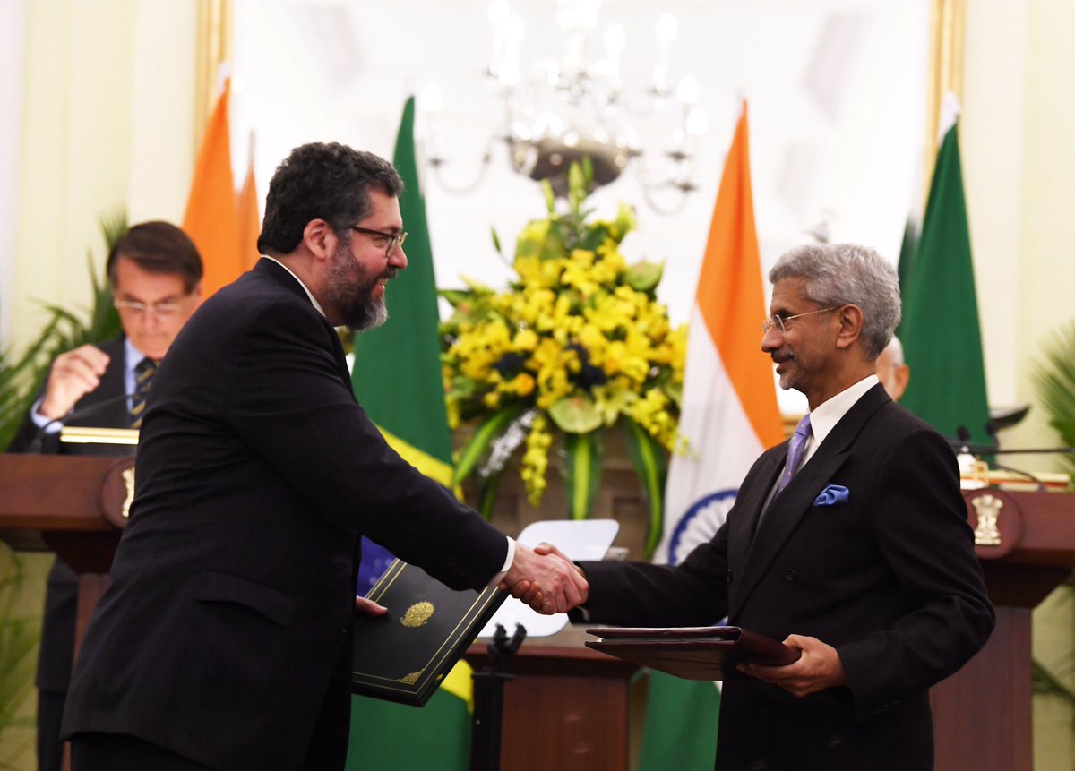 Randhir Jaiswal (@meaindia) on Twitter photo ๐ฎ๐ณ-๐ง๐ท| Further enriching our robust partnership.
PM <a href="/narendramodi/">Narendra Modi</a> & President <a href="/jairbolsonaro/">Jair M. Bolsonaro</a> witnessed exchange of 15 agreements widening our areas of cooperation in trade & Investment, energy, culture, cyber security among others.
List of MoUs ๐mymea.in/eqb ๐ฎ๐ณ-๐ง๐ท| Further enriching our robust partnership.
PM <a href="/narendramodi/">Narendra Modi</a> & President <a href="/jairbolsonaro/">Jair M. Bolsonaro</a> witnessed exchange of 15 agreements widening our areas of cooperation in trade & Investment, energy, culture, cyber security among others.
List of MoUs ๐mymea.in/eqb