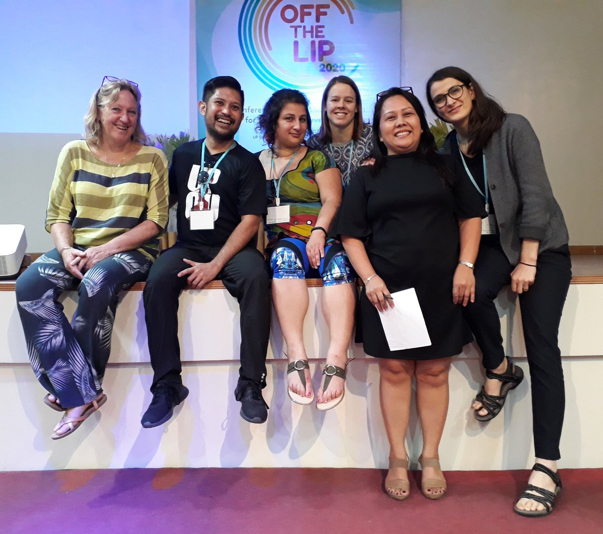 We did it! #OTLip20 just finished, so many new questions and challenges! Now, we're moving into deep researching mode: #ColLaboratoire20
Thank you all again!
<a href="/diegomaranan/">diegomaranan</a> <a href="/mihaela_taranu/">Mihaela Taranu</a>  <a href="/monalisa1n/">Prof Mona Nasser منا ناصر</a> <a href="/SueLDenham/">sue denham</a> <a href="/CogNovians/">CogNovians</a> @UPOpenU <a href="/PlymouthPsych/">Plymouth Psychology</a>