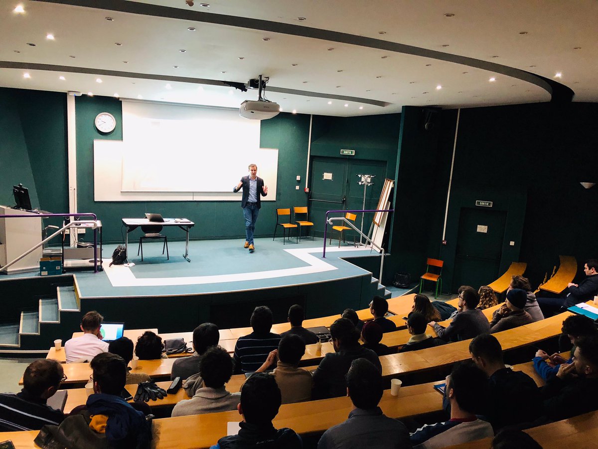 AlexDucruet_'s tweet photo. Intervention ce jour au 1er forum ingenieur des métiers de l #energie #ESIReims. Merci aux élèves pour leur attention et questions sur #GNV #biomethane. https://t.co/KgRW4Fv3EE