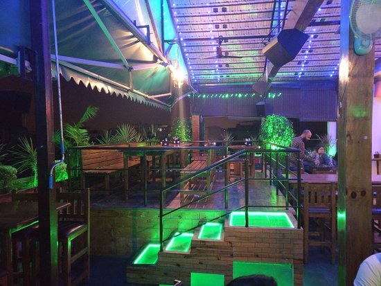 pddesignsin's tweet photo. Reminiscing the designing of the pub Fiddler's Green in Bangalore in the recent past!

#pub #bar #food  #drink #cocktails #beers #livemusic #nightclub #wines #interiordesign #interiordesigner #love #djวิว #pddesigns https://t.co/DHXCvS0LjW