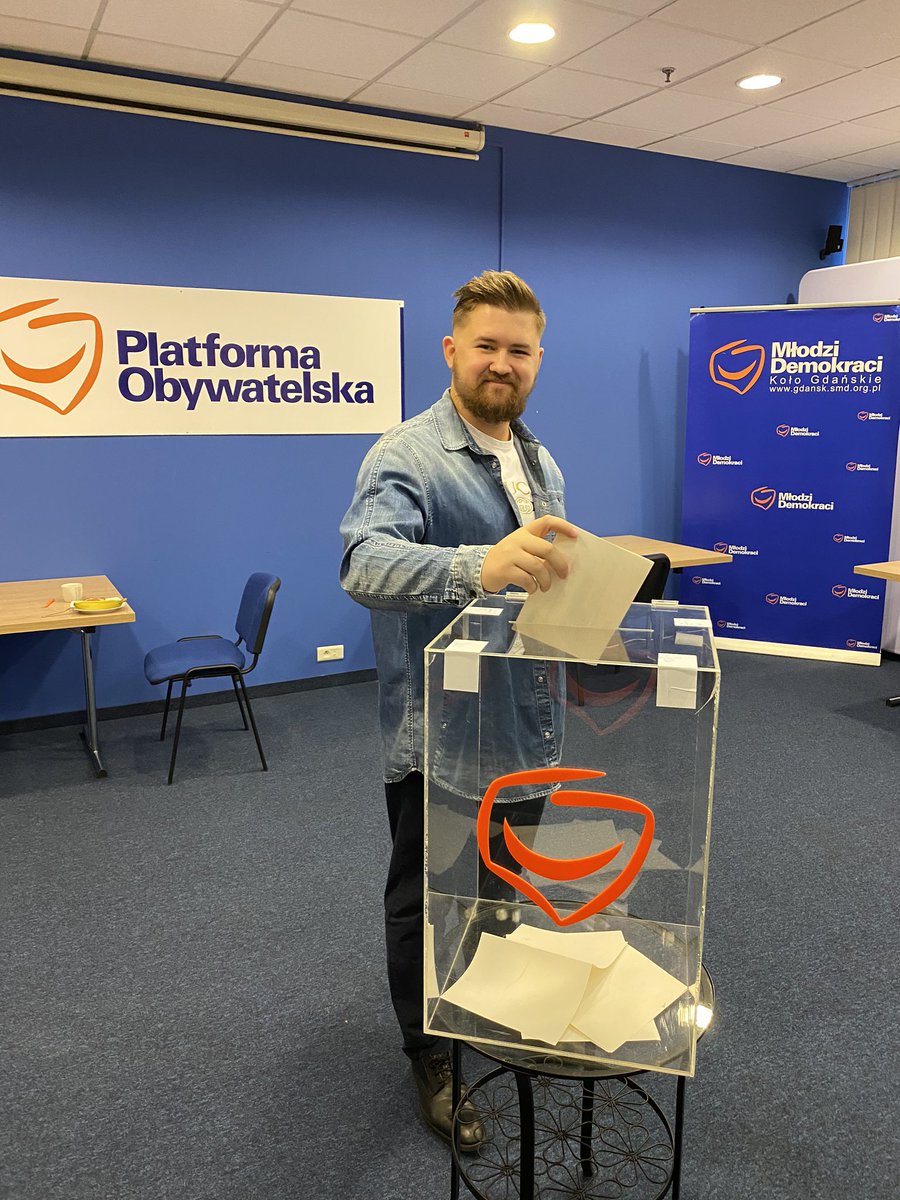 Dominik Bób tweet media