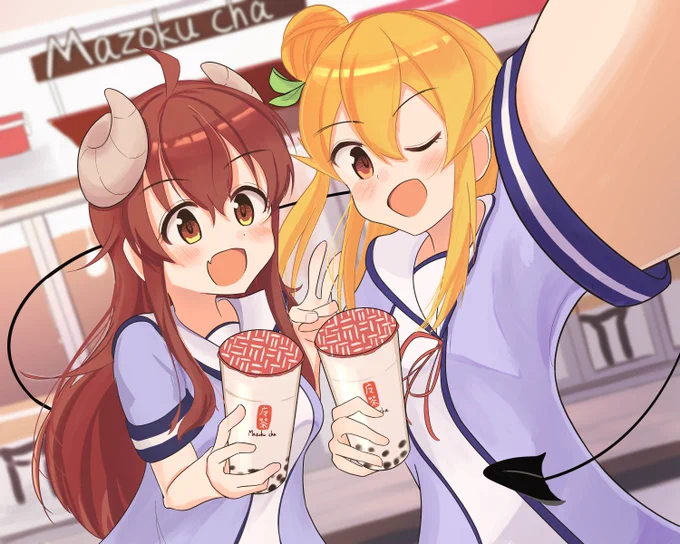 タピ自撮りでキャッキャしててほしい願いを込めたシャミカン絵です 
