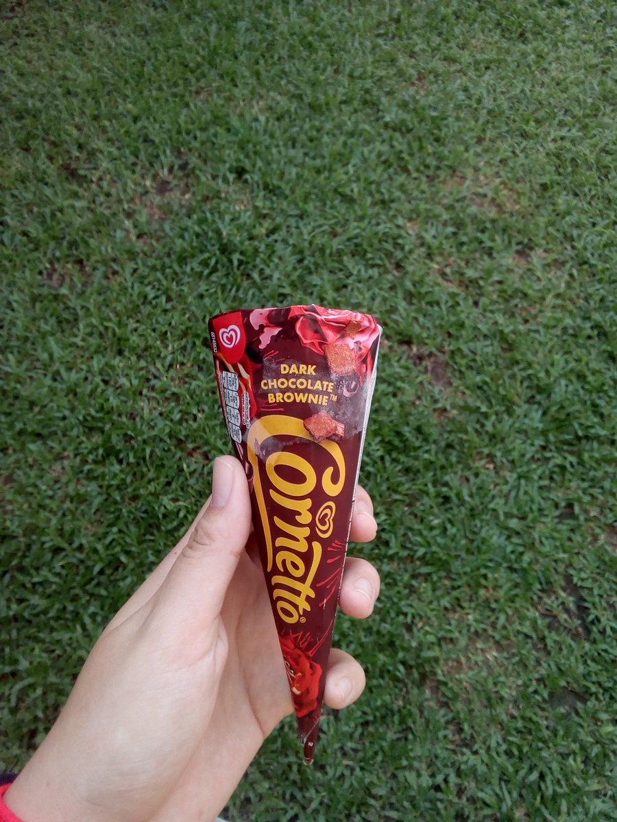 mheesea97x's tweet image. สาวกไอติมห้ามพลาด! ไอติมดาร์กช็อคโกแลตบราวนี่ออกใหม่ดีย์มากกกกกรสชาติเข้มข้นบราวนี่คือกรอบเนื้อแน่นอร่อยมากๆกินไปฟินไปหยุดไม่ได้เลยจ้าาาาของดีขนาดนี้ต้องลองแล้วแก ชั้นเจอที่7-11ราคาแค่20บาทเองบอกเลยว่าคุ้ม!!
#ของดีบอกต่อ #ใช้ดีบอกต่อ #ไว้รีวิวห้ามขายของโว้ยย