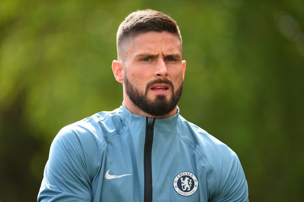 Barcelona are considering a surprise move for Chelsea's France international forward Olivier Giroud, 33. (Independent, via Mail) #CFC #FCB