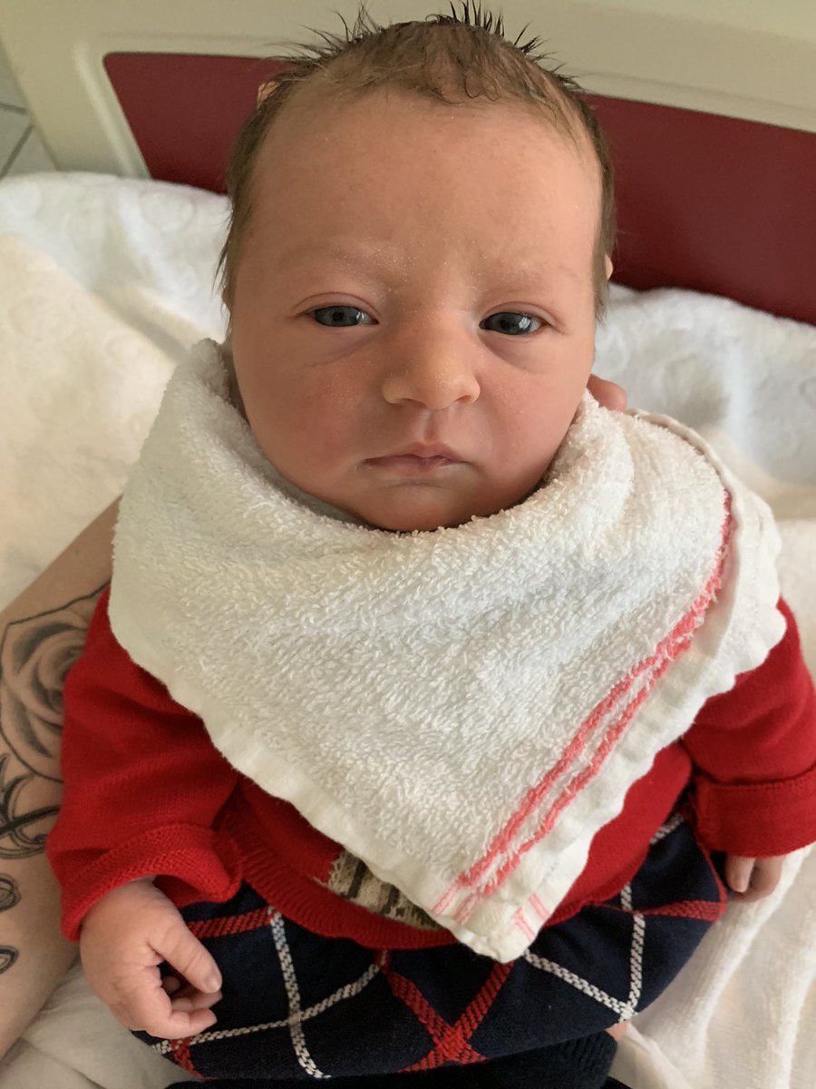 AmyVanderheeren's tweet photo. Ik ben gezegend met mijn 2 meisjes, nooit gedacht dat ik ooit zo gelukkig ging zijn ❤️ https://t.co/1TQCRr08O0