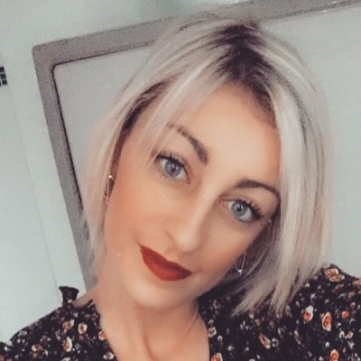 JulieLasser's tweet photo. #NouvellePhotoDeProfil https://t.co/MtePRsQJsM