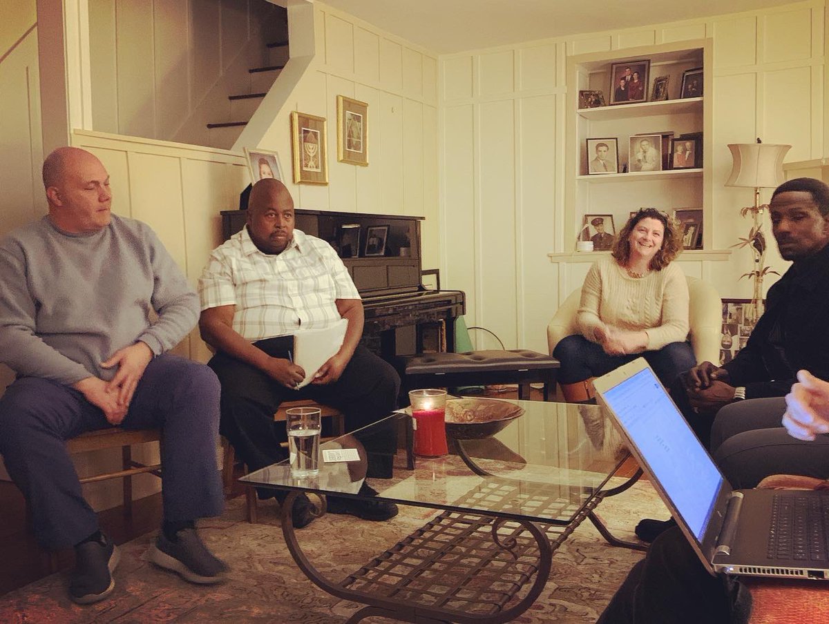 LarryForDel's tweet photo. Have you heard? The coolest place to be on a Friday night is at our team meeting!!😄 wanna join? Click the link below 
*
*
*

https://t.co/RVqiUFsy6A https://t.co/CQYXE8YCdq