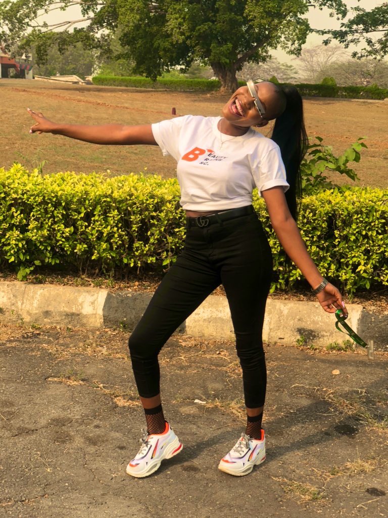 e2hanwears's tweet photo. Hey guys!!!
Say hello to the latest graduate π©βπ in town π₯³π₯³π₯³π₯³
https://t.co/Hfyax1ewAW Biochemistry inside my pocket cause i didnβt carry bag πΉπΉ
#graduate #biochemist #funaabstudent #godidit β£οΈ https://t.co/suYjDRg0qU