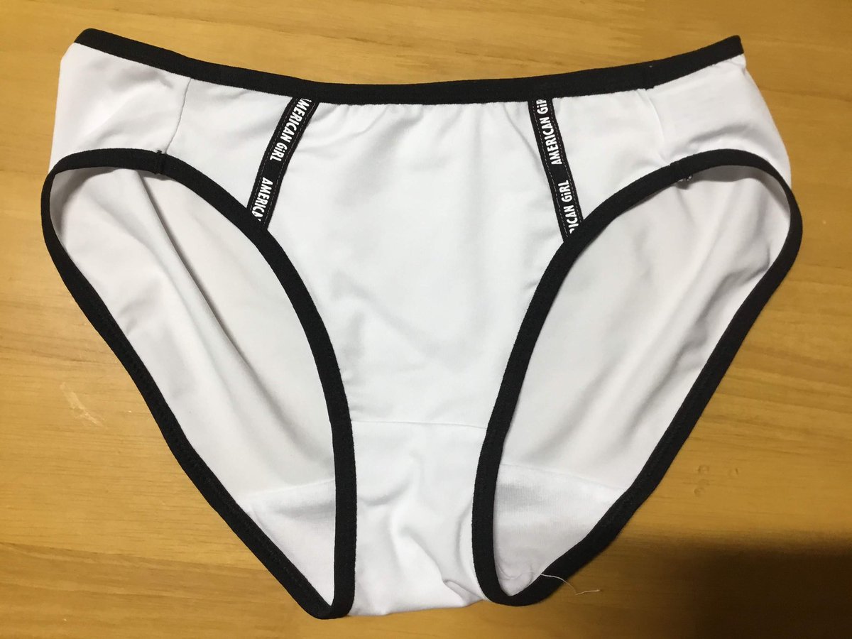 BSp63SR's tweet photo. 初めてのツイートはしまむらで買ったスポーツブラ ショーツセット！ こういうティーンズ向けの大好き😍 https://t.co/ewa3adMULz