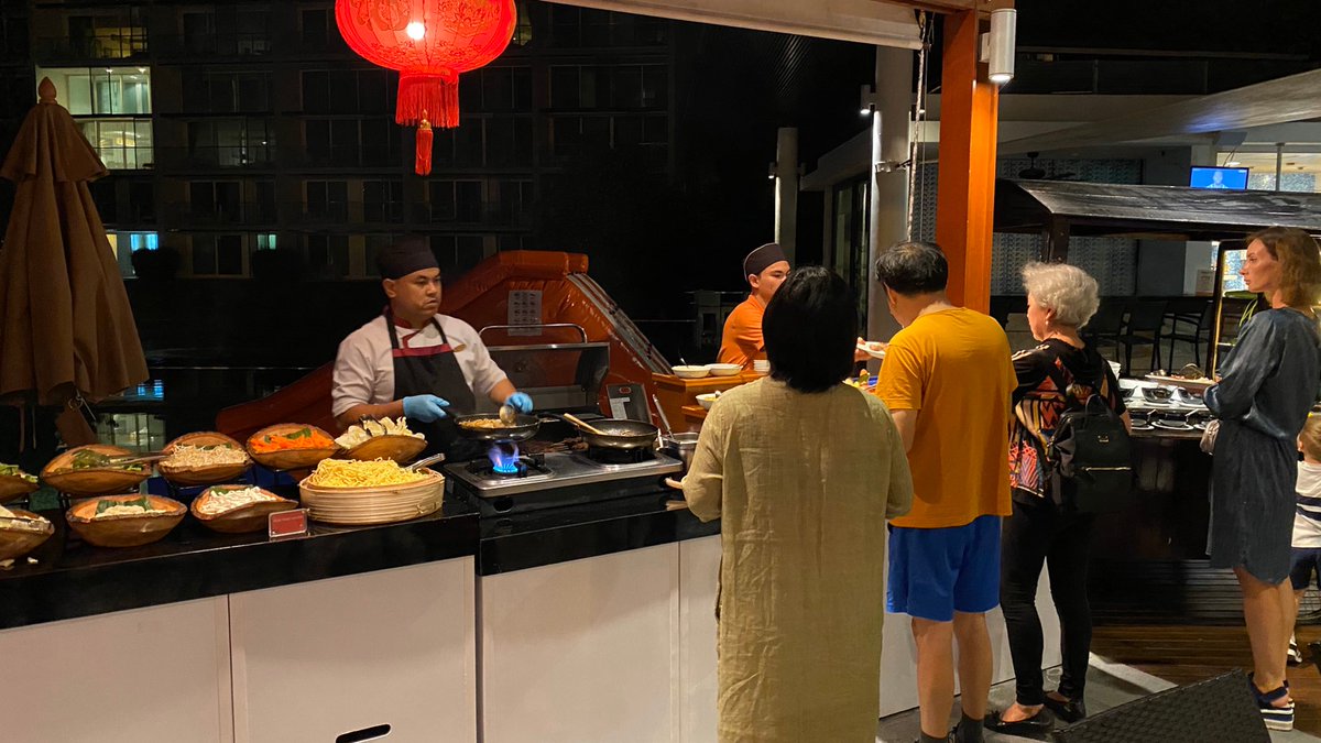 AngsanaVillas's tweet photo. Lunar New Year’s Eve Dinner Buffet 2020
Celebrate the auspicious occasion of a sumptuous Lunar New Year dinner at Panache Restaurant.
#AngsanaVillasResortPhuket 
#普吉岛悦椿别墅度假村 https://t.co/d7MiFWmSSV