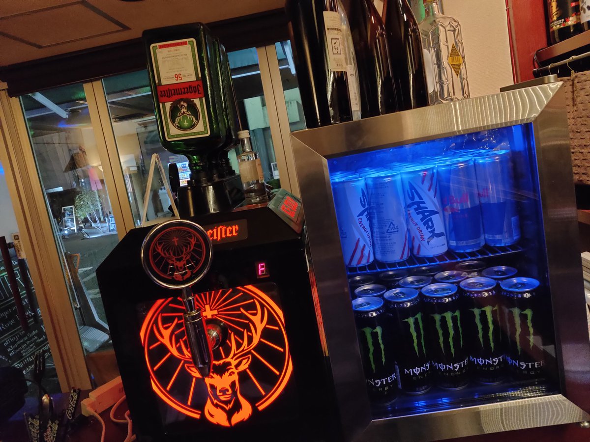 12monstera15's tweet photo. こんばんは！
夜営業開始です！
ガッツリ飲める準備は出来てます！！笑
#焼酎 #monstera #モンステラ #bar ＃バー #ばー #天王寺区 #上本町 #谷町九丁目 #アメリカン #ダイニング #アメリカンダイニング #ダイニングバー #食事 #ピザ #ステーキ #アヒージョ #ウイスキー #バーボン #カクテル #海外beer https://t.co/hAdAneAMoR