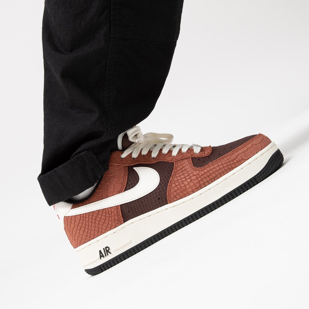 nike air force 1 premium red