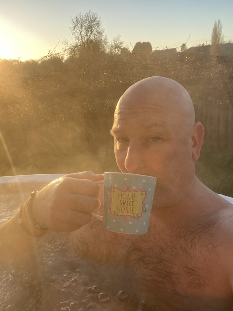 completespas's tweet photo. Everyone has their special time in the Hot Tub. It may be damp and miserable out there at the moment but a spa can ease those aching bones. #hottub https://t.co/nxx3CGLRte