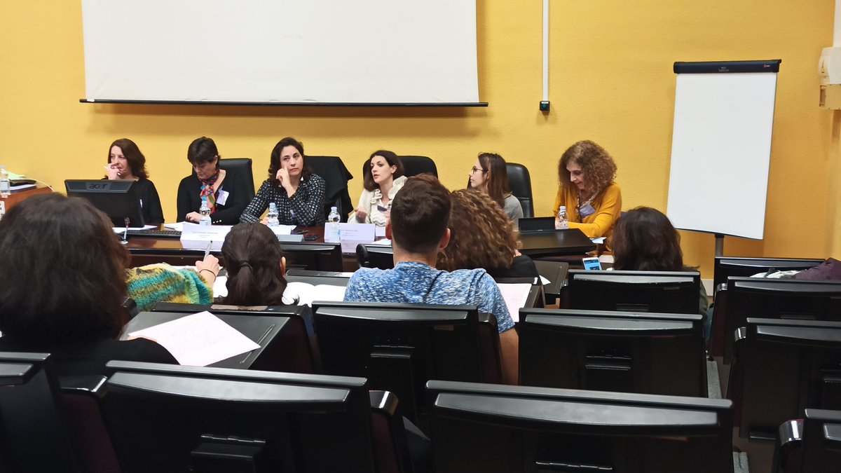 Cristina_Muelas's tweet photo. En #Murcia, hoy hablamos de género, comunicación y feminismo en las jornadas #RetoGénero20 que nos servirán para encarar el año y ver cómo combatir el machismo y patriarcado en los medios @PColombineRM @ComfemIB https://t.co/FdBaH0aCPG