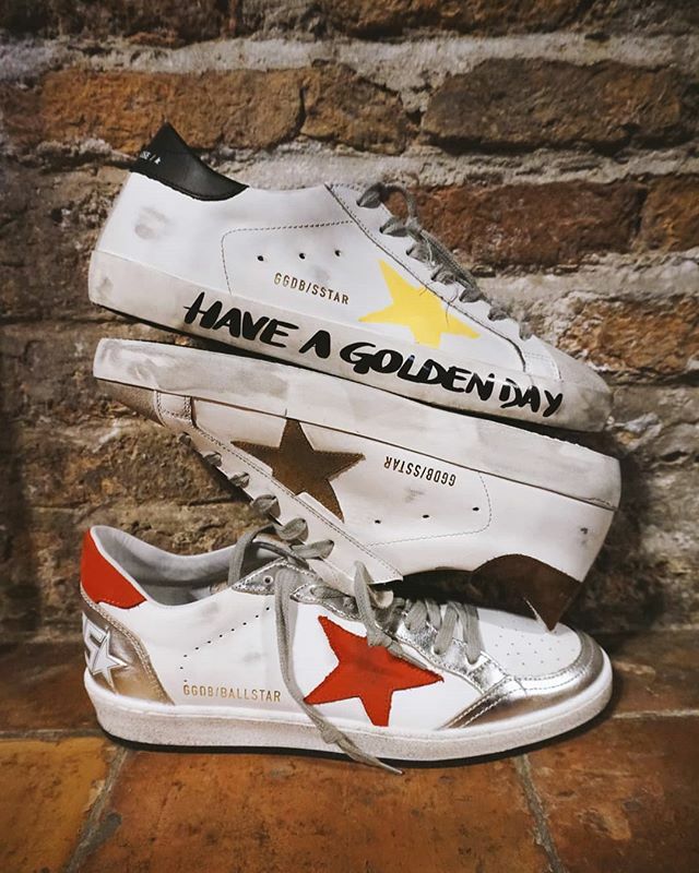 Lazzari_Store's tweet photo. @goldengoose
"HAVE A GOLDEN DAY" con la nuova collezione Primavera/Estate di Golden Goose al Lazzari Store e sul nostro sito https://t.co/tags7FQeRk! "HAVE A GOLDEN DAY" with the new Golden Goose Spring/Summer collection at Lazzari Store and in our of… https://t.co/nhIrtN3Gx1 https://t.co/5UzhI11X3e