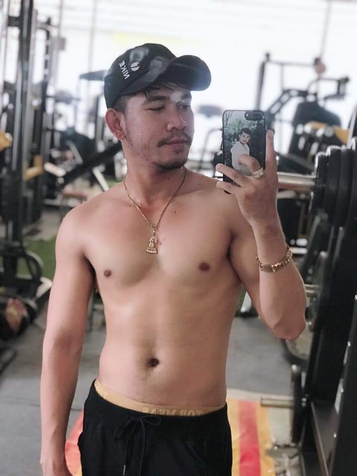 ប្រុសហៃ tweet media
