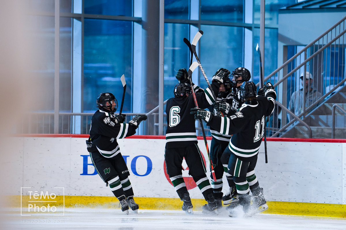 HFhockey's tweet image. Fire battle Hermantown today at 3pm from Victoria!! #Betherebaby #RollFire 🔥