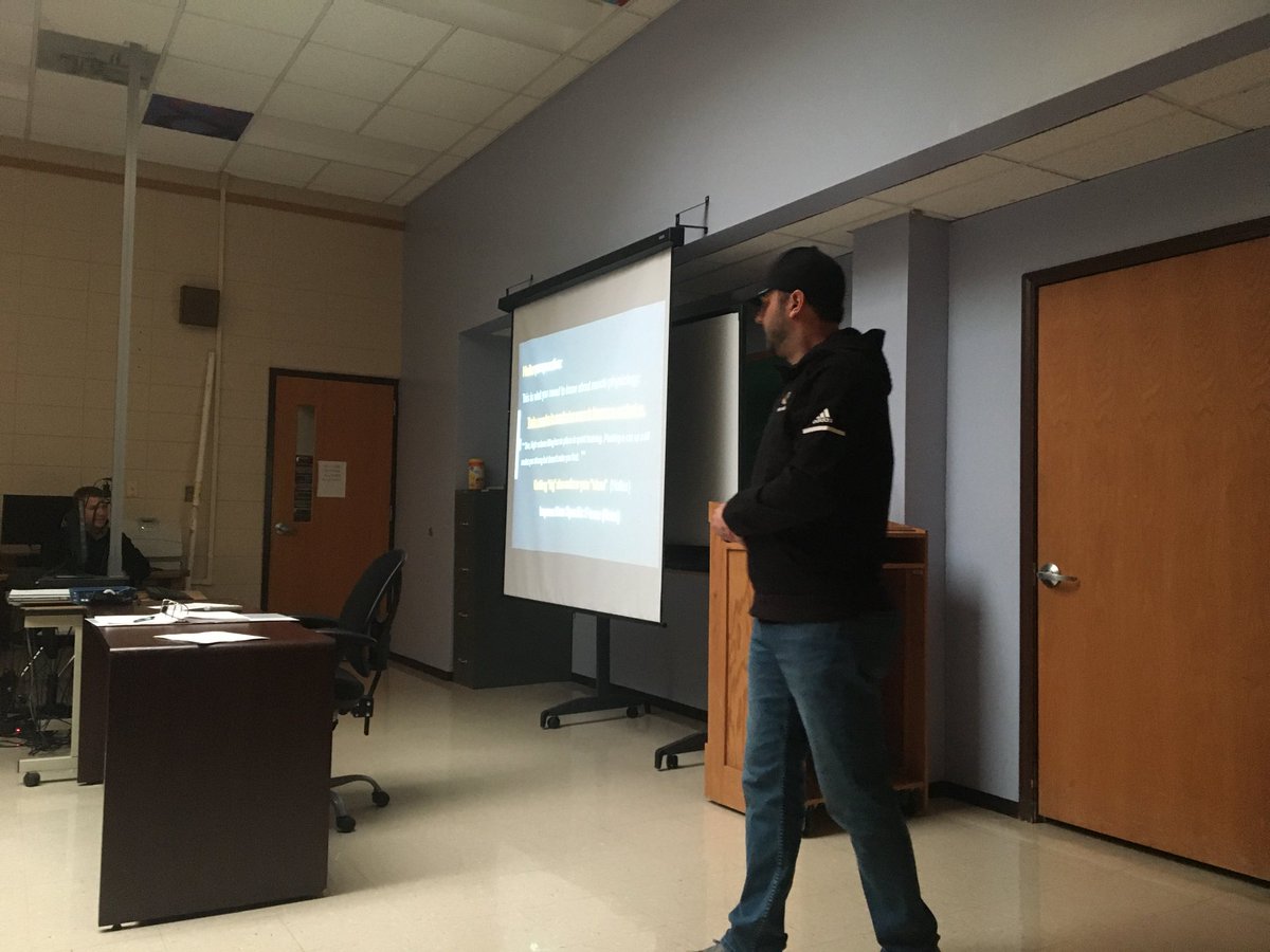owentrack's tweet photo. Coach Armbruster ⁦@FestusGirlsTF⁩  sharing his knowledge and understanding about the Feed the Cats philosophy with the coaches at the Dutch Track Clinic!  ⁦@pntrack⁩ https://t.co/URA2s52wTF
