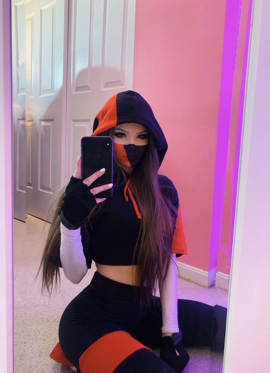 KyleeCarterrr's tweet image. IKONIK