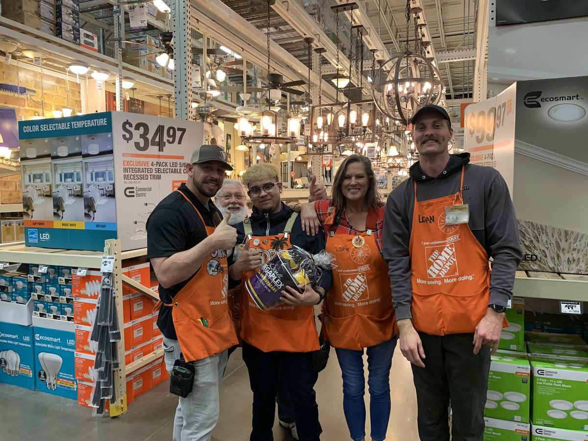 Jessica Boss (@jstar233boss) on Twitter photo Shout out to our safety poker run winner Pedro who was able to answer safety questions to collect the best hand! #SafetyIsPersonal <a href="/RobHDSM/">Rob Cregger</a> <a href="/lemin_kevin/">Kevin Lemin</a> <a href="/benton_terry/">Terry Benton</a> <a href="/HaueterAdam/">Adam haueter</a> <a href="/Alvarez2Joe/">Joe Alvarez</a> @BradSimons3 Shout out to our safety poker run winner Pedro who was able to answer safety questions to collect the best hand! #SafetyIsPersonal <a href="/RobHDSM/">Rob Cregger</a> <a href="/lemin_kevin/">Kevin Lemin</a> <a href="/benton_terry/">Terry Benton</a> <a href="/HaueterAdam/">Adam haueter</a> <a href="/Alvarez2Joe/">Joe Alvarez</a> @BradSimons3