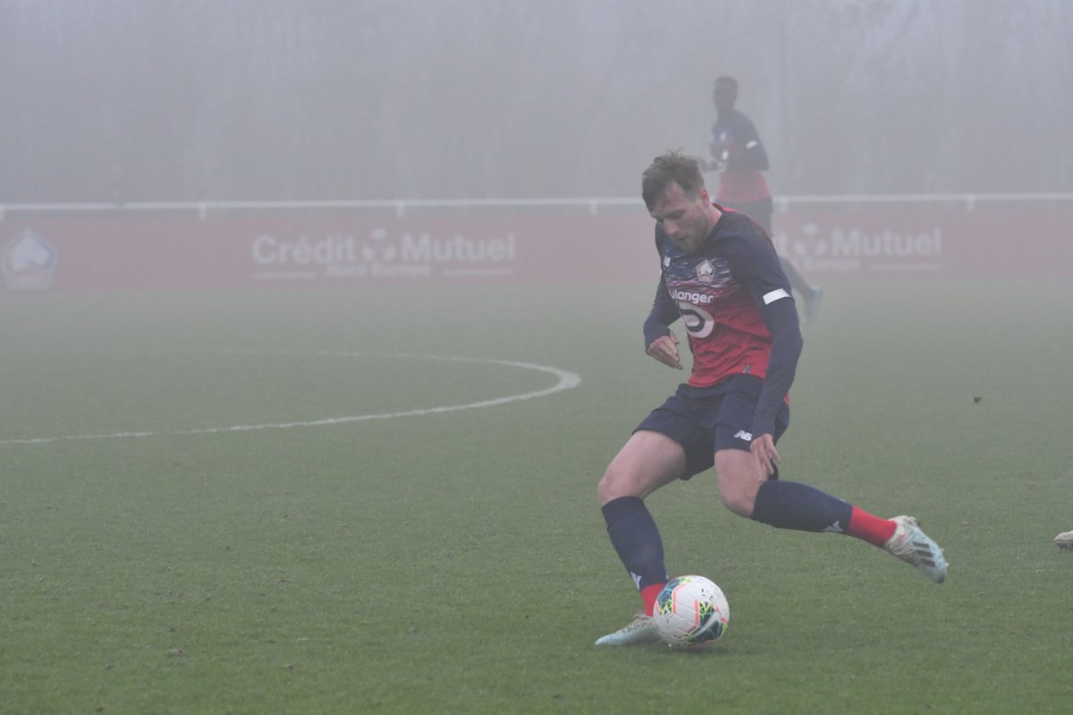 Allez_LILLE's tweet photo. #N2 #loscscb 0-1 mi temps

Bastia, beaucoup plus mature, a démarré  fort ouvrant logiquement le score.
Lille a deserre peu à peu l'étreinte sans réellement mettre en difficulté la défense corse. https://t.co/NtvdeogRa9