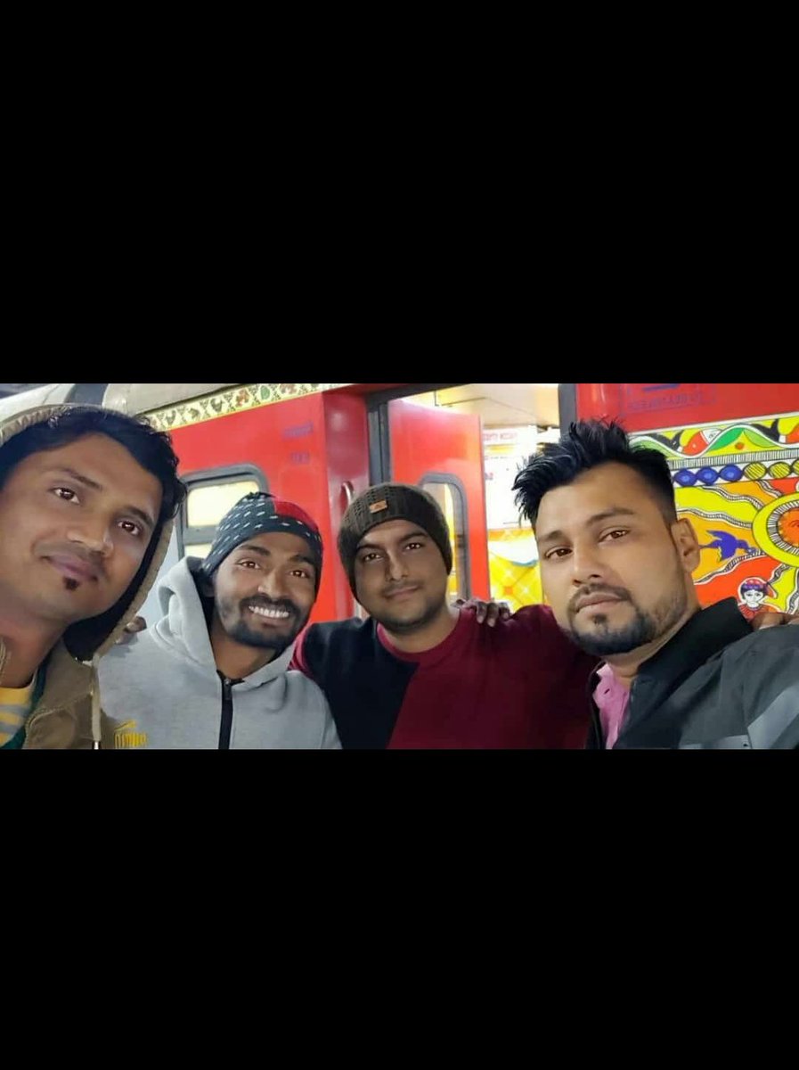 KundanK14508558's tweet photo. #seeoff
#comeagainsoon
#no.1yaari
#friendshipmatters
#achievegoal https://t.co/Sd82DcIl9v
