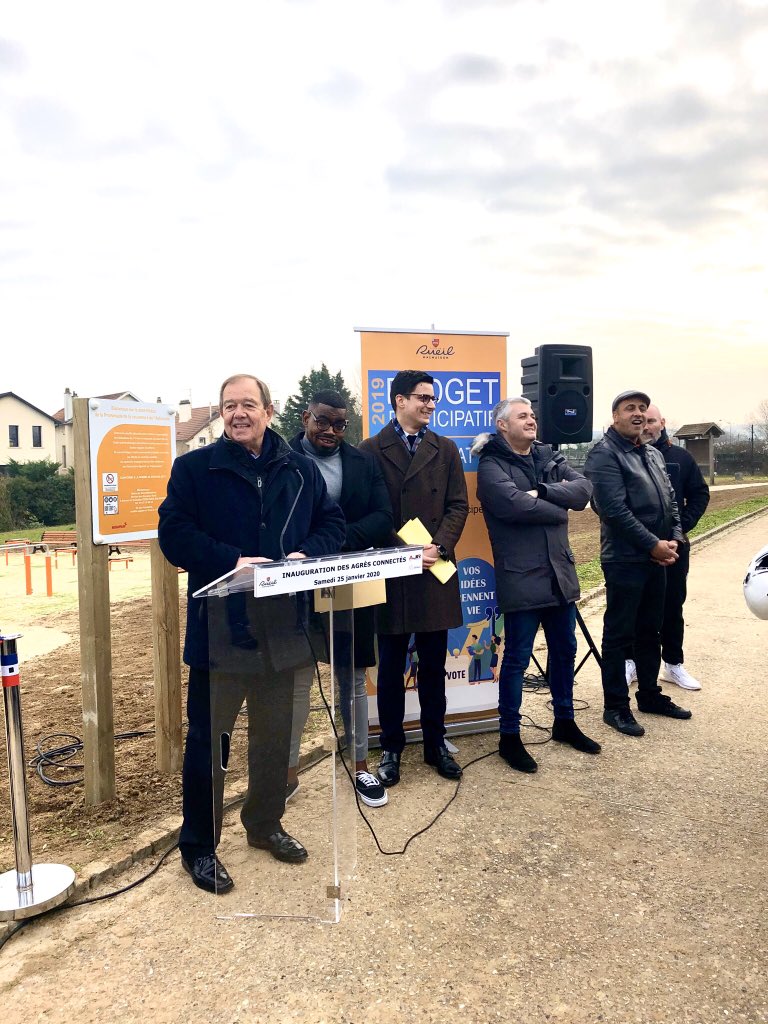AlexisPizard's tweet photo. Fier et heureux d’avoir inauguré le Projet 2 du @HCJR_Rueil cet après-midi aux côtés de @patrick_ollier , @dgabriel92 et O. GODON, une collaboration avec l’association AJIR qui permet aux rueillois de bénéficier d’un tout nouvel espace de fitness en plein air et connecté ! https://t.co/NjRmZaOzJg