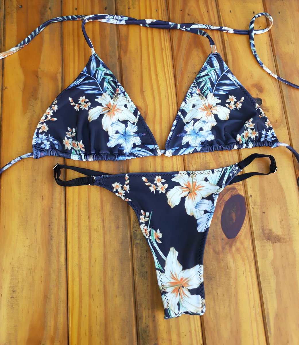 day_kio's tweet photo. Este año implemente las bikinis sublimadas con las estampas que me mandaban. Estas son algunas de las que hice 😍 https://t.co/PzOAfyF7Jw