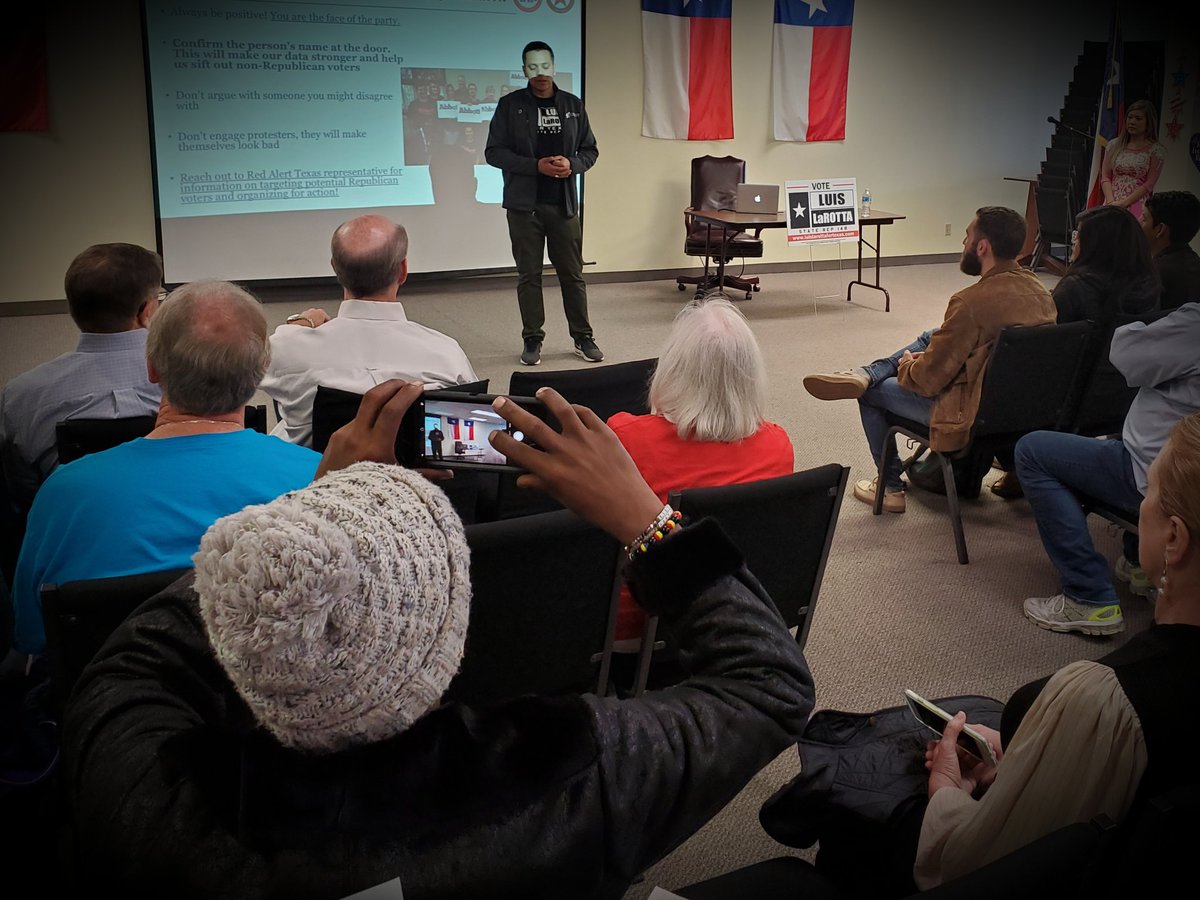 larottafortexas's tweet photo. Revving up our awesome volunteers before today's blockwalk in #HD148! Have you voted already?

#larottafortexas #txlege https://t.co/yQSWQP7gz1