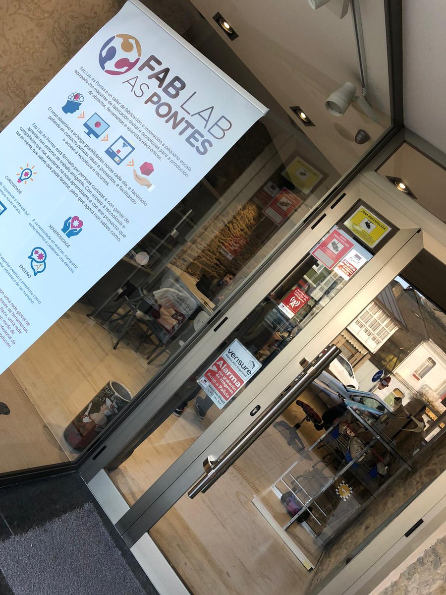 MakerGal3D's tweet photo. Hoy estuvimos en el local de @amigus_aspontes acabando de montar la impresora 3d
#impresora3d #pla #aspontes #gslot #sabadomaker https://t.co/Xw1X3sdGaa