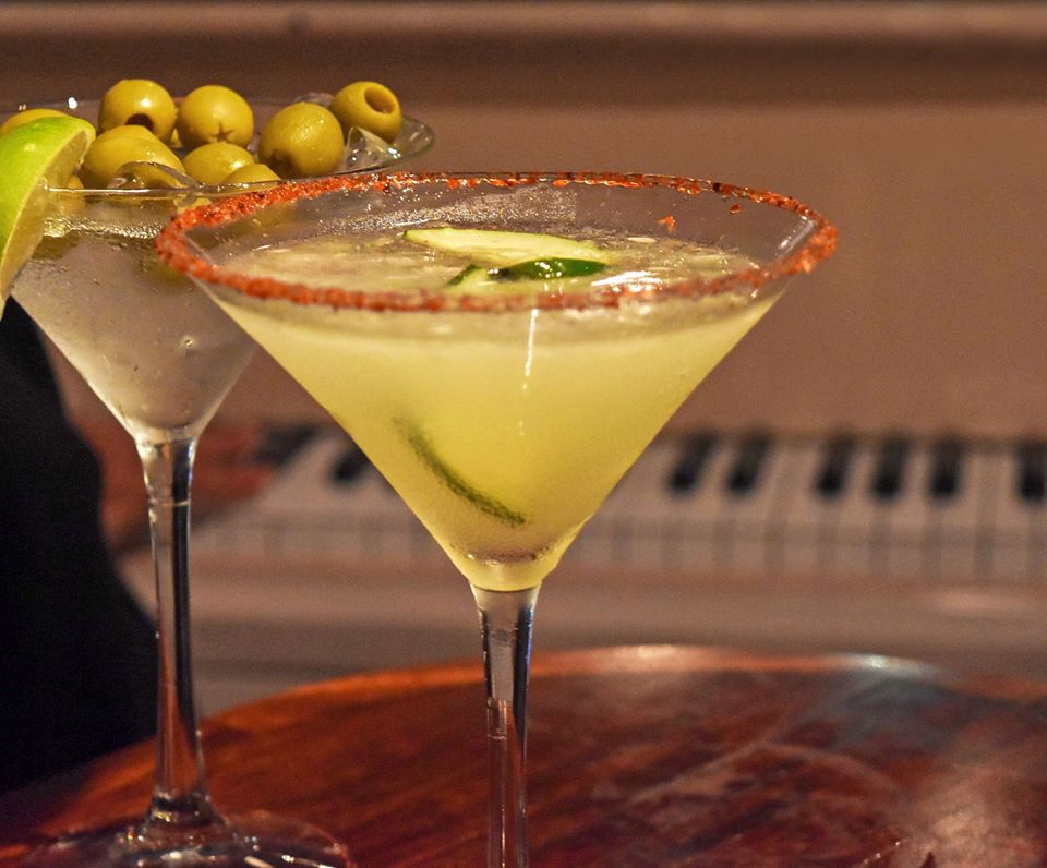 Limoncello_Cun's tweet photo. ¡Relájate y disfruta un #Martini! 🍸 https://t.co/UJn1QYKwkV
