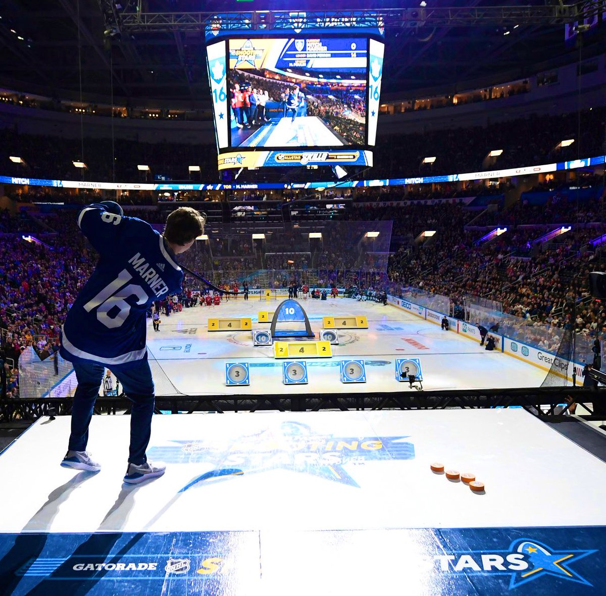 TheFordFANatic's tweet photo. GAMEDAY CHALLENGE: #NHLAllStar Edition!

Reply with your favourite @MapleLeafs -related #NHLAllStar moment EVER and you could win tickets to watch an upcoming game from the #FordFanDeck.

#FansGoFurther https://t.co/75dPSf1L7x