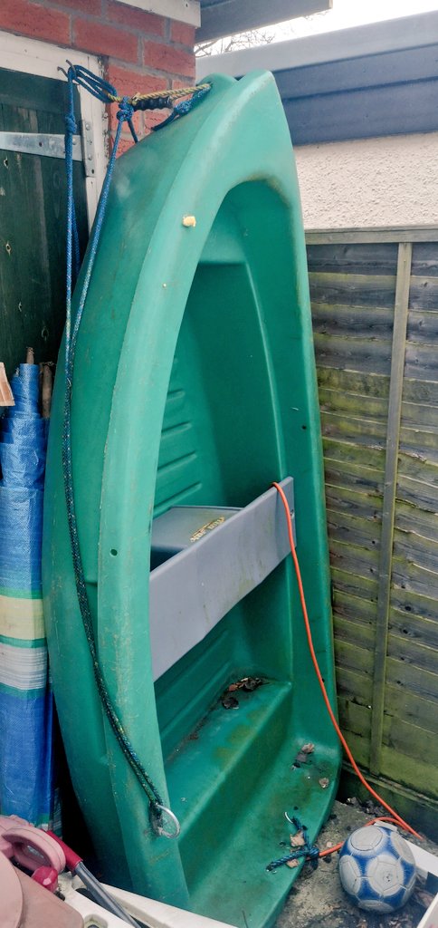 richthejoiner's tweet photo. Having a clear out,  #funyak boat it's been on my drive for yrs, hardly gets used as can see by the moss on it, solid boat no leaks, transport roller attached to it underneath for pushing short distances, offers before listing elsewhere can deliver for agreed fee 👍 https://t.co/XLHnk0BjPG