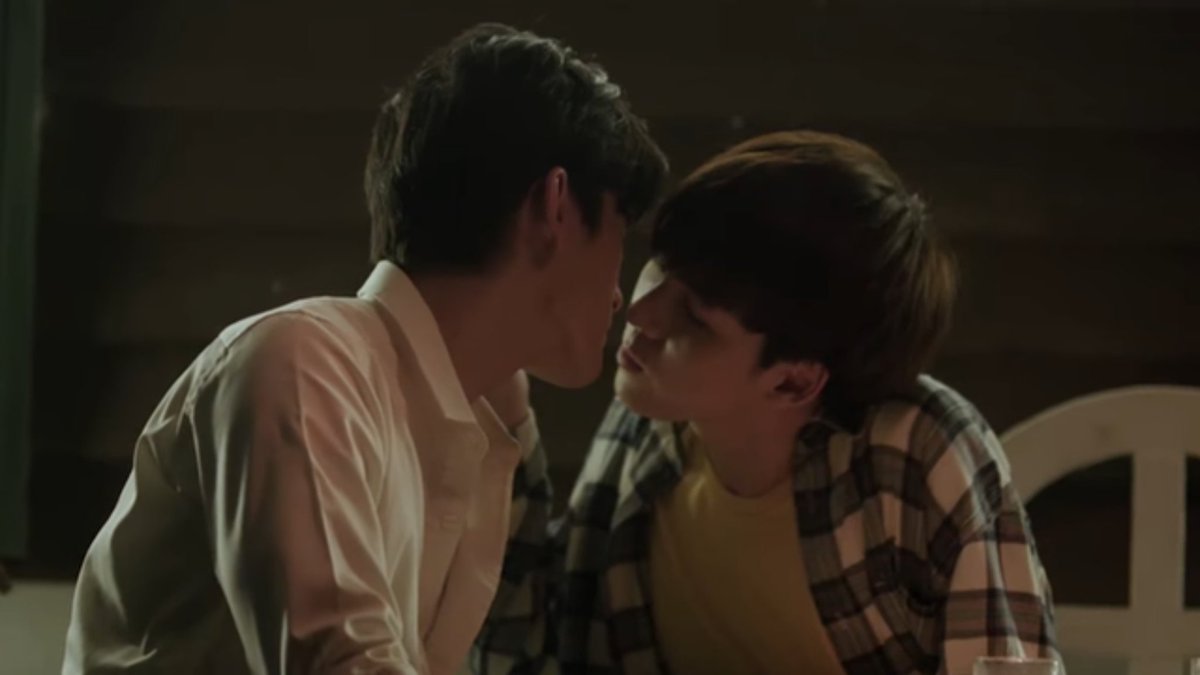 neli_080390's tweet photo. Why P Korn? I'm jealous 😭😭😭
#UWMAep12 
#numberx9th https://t.co/c3ONoIC5YJ