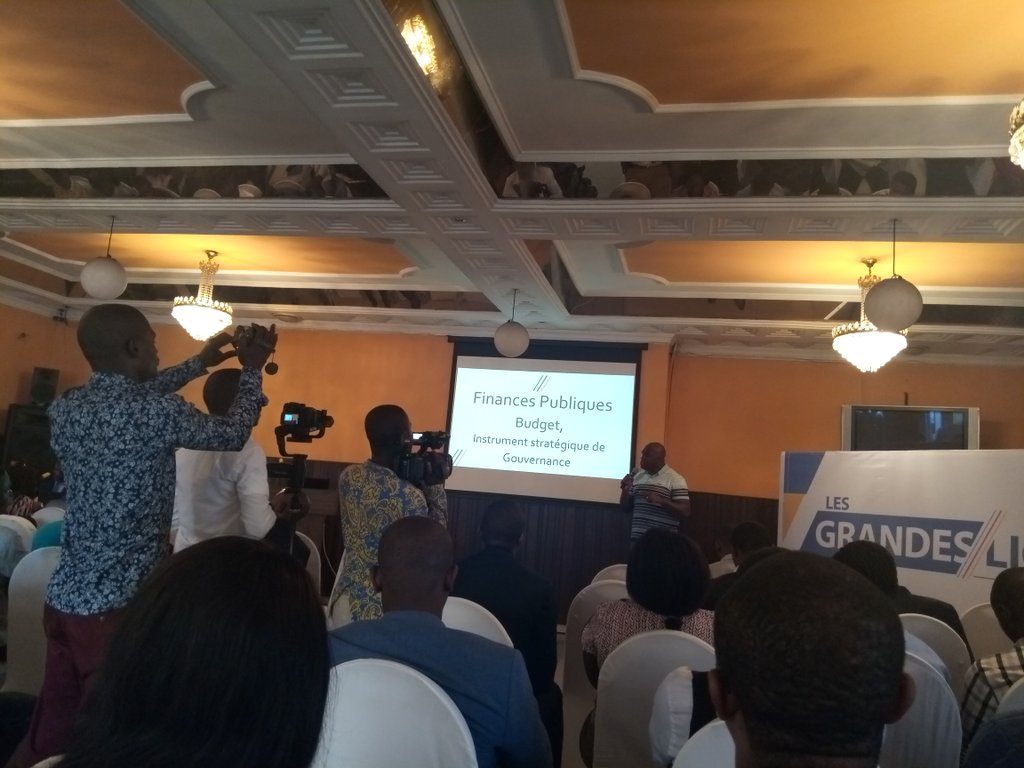 Échange de haute facture, merci à <a href="/Sharufa_/">Sharufa</a> ,<a href="/alkitenge/">A.L Kitenge</a> <a href="/GrandesLignes/">Les Grandes Lignes</a> <a href="/juantedbelkas/">Ted Beleshayi</a>
