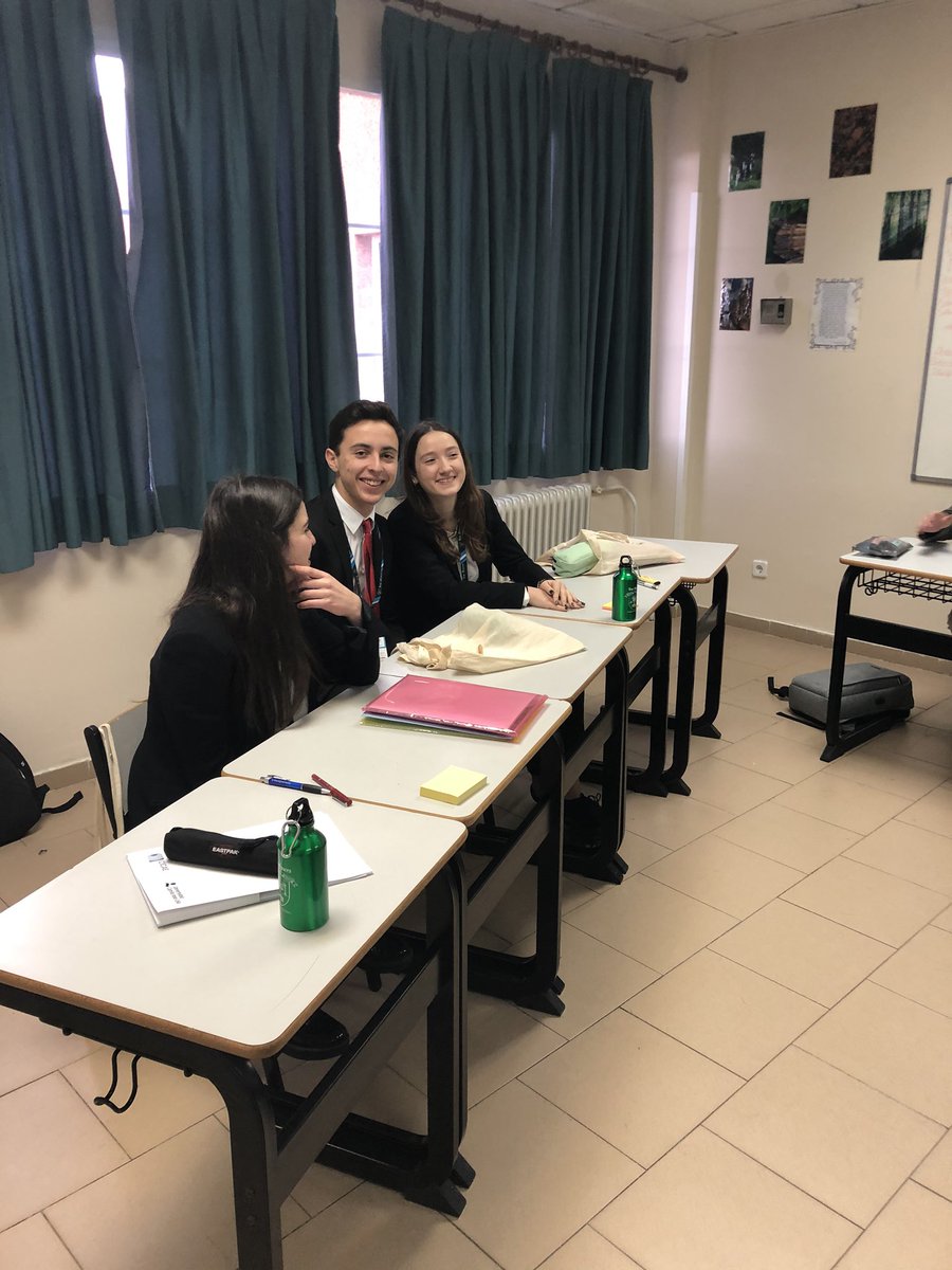 Ligadebatecicae's tweet photo. A punto de comenzar los octavos de final!!! @Ligadebatecicae @CICAE_Educacion @coleslossauces #liga #ligacicaeucjc #debate #coles #debate https://t.co/Jln4HaY55l